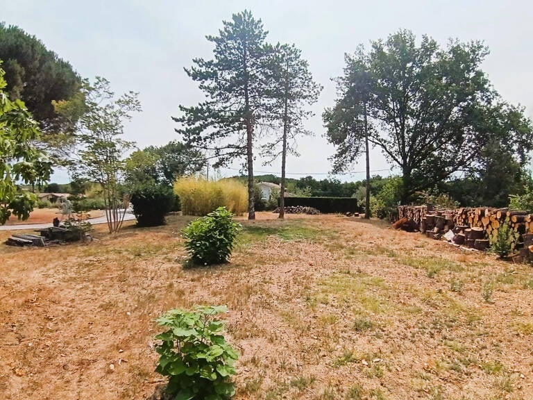 Rabastens Trés beau terrain arboré  en diffus de 1110m2 — photo 1