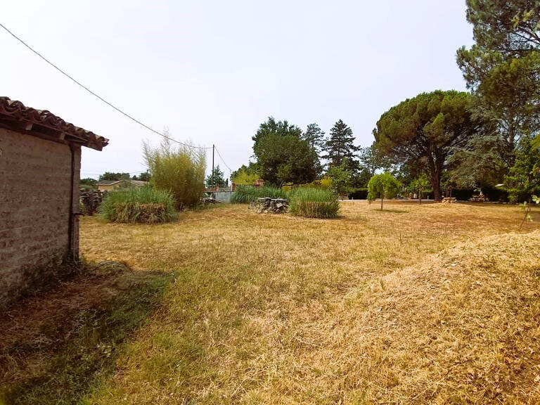 Rabastens terrain plat de 880 m2 viabilisé en périphérie — photo 1