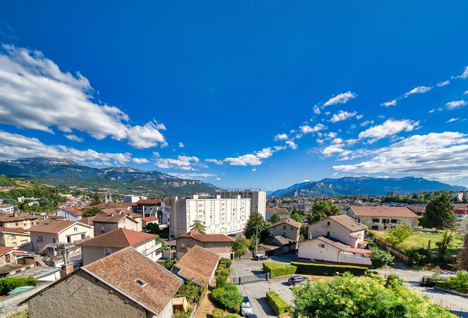 Appartement 82m² avec vue panoramique sur les montagnes ? Garage inclus — photo 1