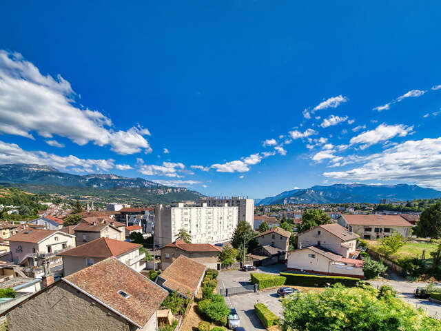 Appartement 82m² avec vue panoramique sur les montagnes ? Garage inclus — photo du bien