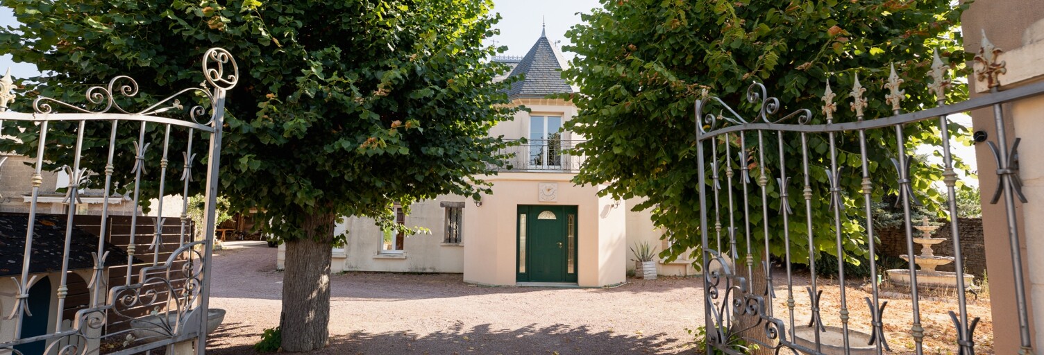 Maison 13 Pièces 280 m² à vendre à Doué-en-Anjou (49700)