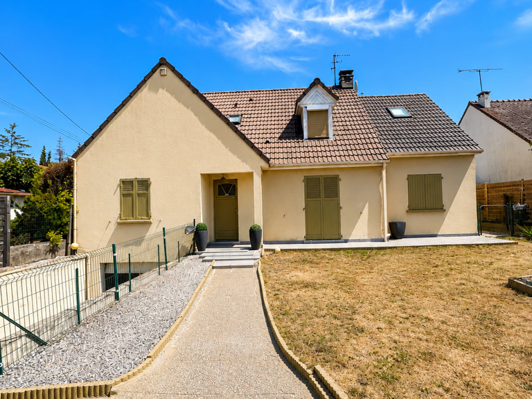 Vente Maison/villa 7 pièces — photo 1