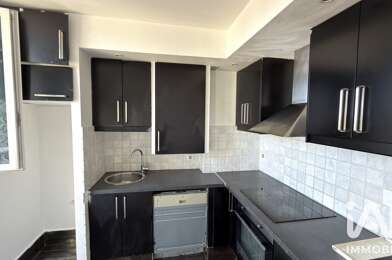 Appartement 3 pièces 125900 €