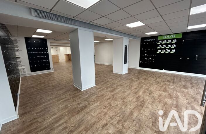 Vente Boutique/Local commercial 150 m&sup2; — photo 4