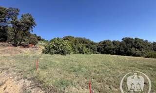 Terrain  3277 m² à vendre à Saint-Laurent-du-Var (06700)