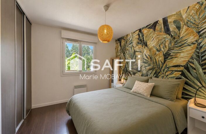 Maison contemporaine clé en main piscine clim — photo 4