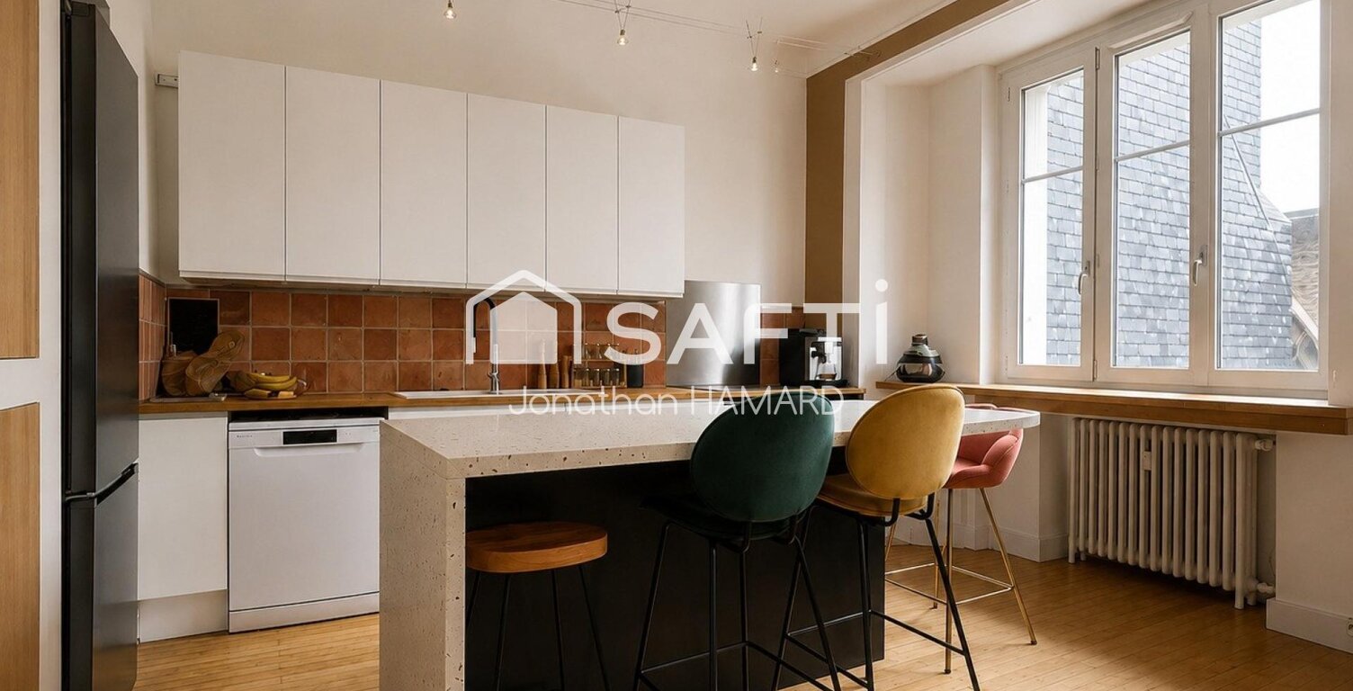 Bouffay, Sainte-Croix et un appartement qui ne ressemble à aucun autre — photo 1