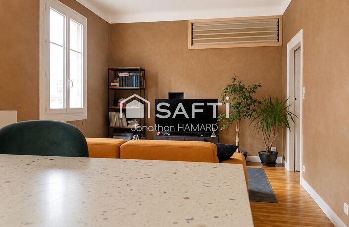 Bouffay, Sainte-Croix et un appartement qui ne ressemble à aucun autre — photo 2
