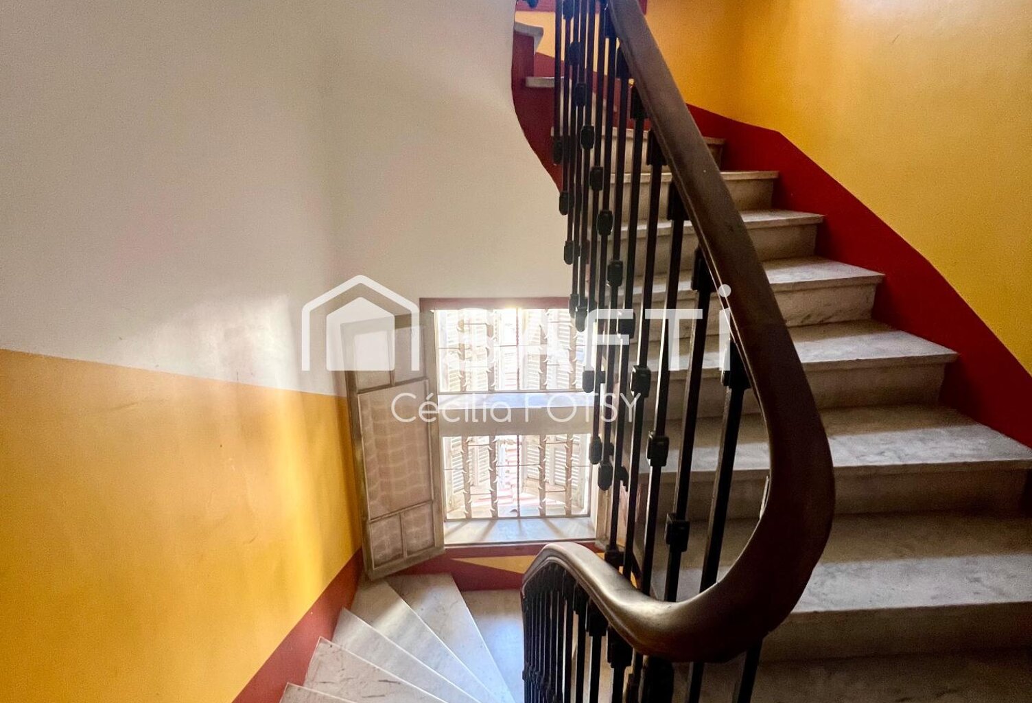 Immeuble de 3 appartements à rénover — photo 1