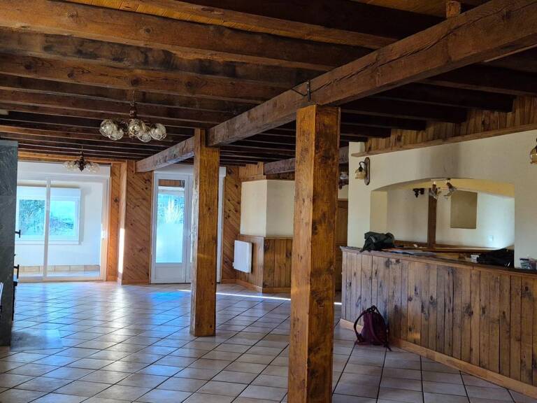 Charmante maison en pierre de 325m². Calme, espace et authenticité au cœur de la nature. — photo 1