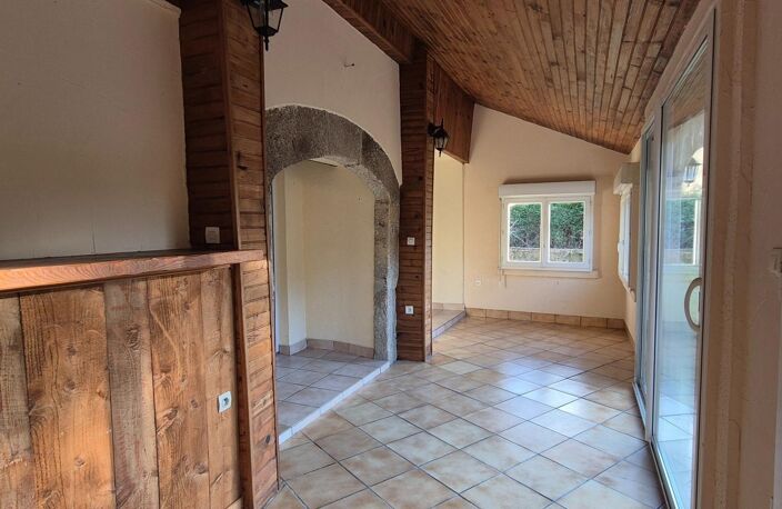 Charmante maison en pierre de 325m². Calme, espace et authenticité au cœur de la nature. — photo 4