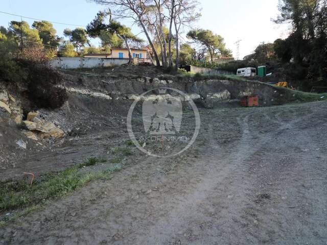 LA POINTE DE CONTES -  TERRAIN CONSTRUCTIBLE — photo du bien