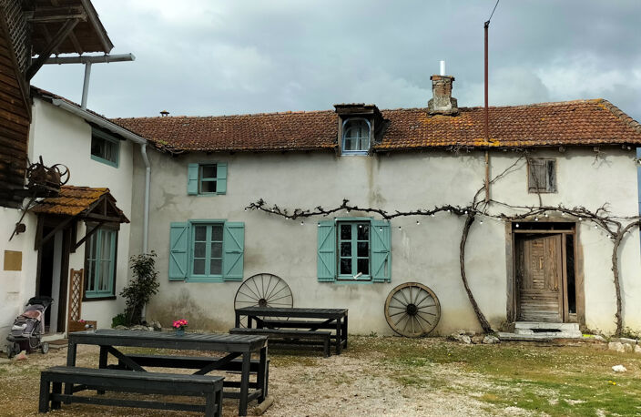 Maison principal au calme avec 4 Gîtes et piscine, vue — photo 5