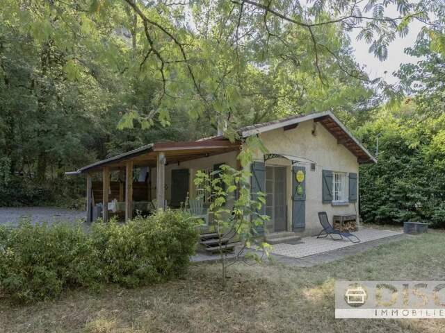 Maisonnette en bord de rivière avec plage privative à 5 minutes de Saint-Antonin-Noble-Val — photo du bien