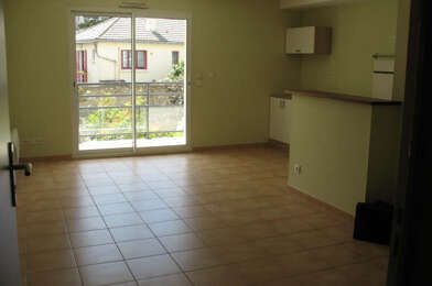 Appartement 3 pièces 851 €