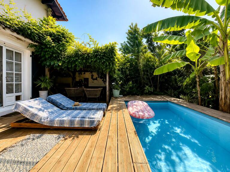 Maison avec jardin et piscine — photo 1