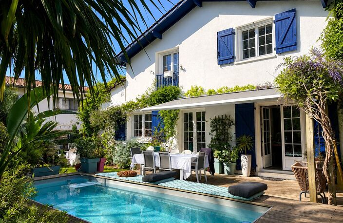 Maison avec jardin et piscine — photo 2