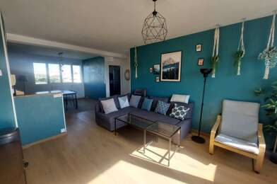 Appartement 3 pièces 967 €