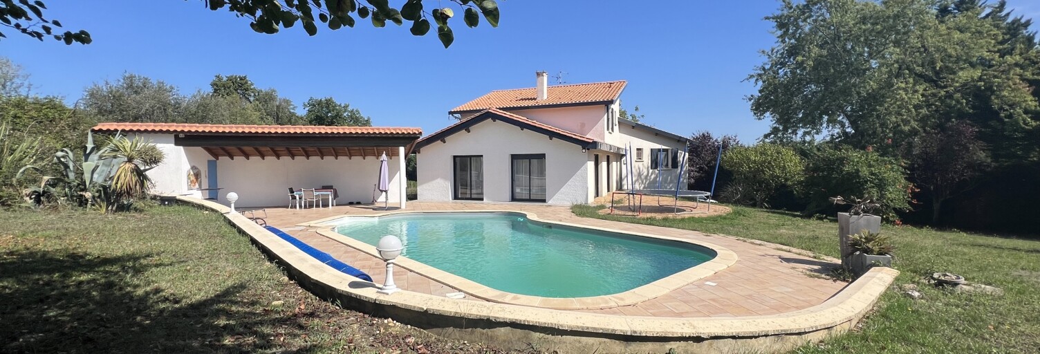 Maison 9 Pièces 162 m² à vendre à Rauzan (33420)