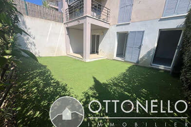 Appartement 3 pièces 1020 €