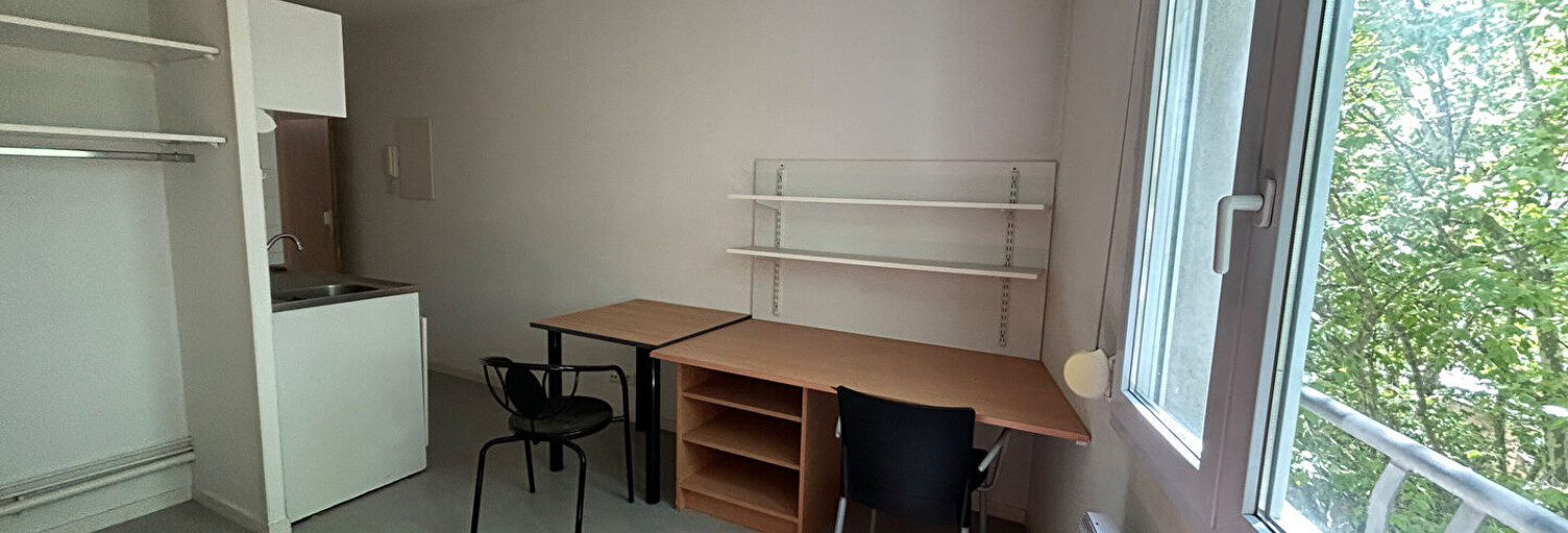 Appartement 1 Pièce 18 m² à louer à Saint-Étienne (42100)