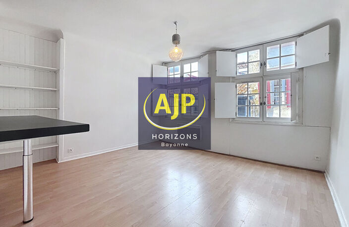 BAYONNE Centre - Appartement T2 — photo 3