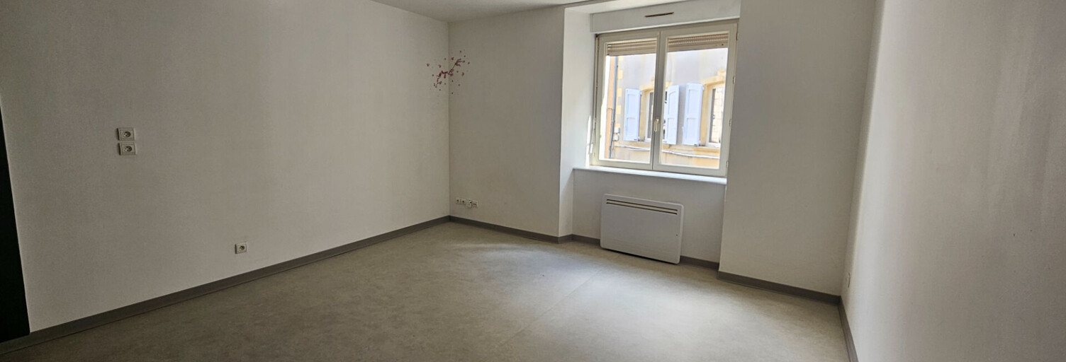 Appartement 3 Pièces 48 m² à louer à Saint Geniez d'Olt et d'Aubrac (12130)
