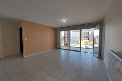 Appartement 3 pièces 750 €