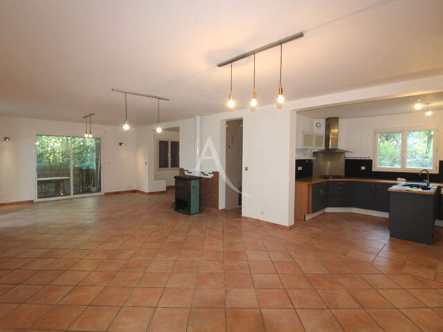 Maison Montbeton 6 pièces 145 m2 — photo du bien