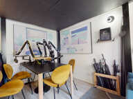 Place Guichard / rue de Créqui - Bureaux rénovés de 46 m2 sur 2 niveaux — photo 4