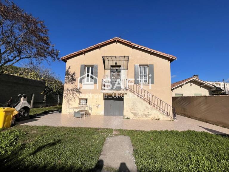 Aux portes du centre d'Avignon — photo 1