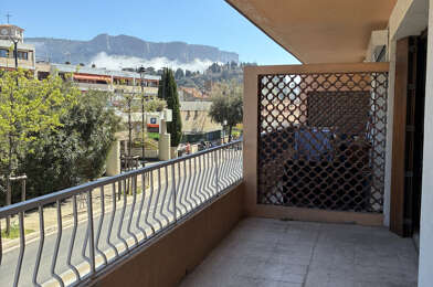 Appartement 2 pièces 890 €