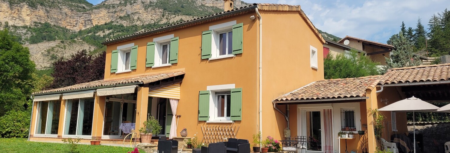 Maison 6 Pièces 144 m² à vendre à Trescléoux (05700)