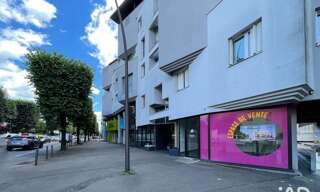 Bureau  1425 m² à vendre à Pau (64000)
