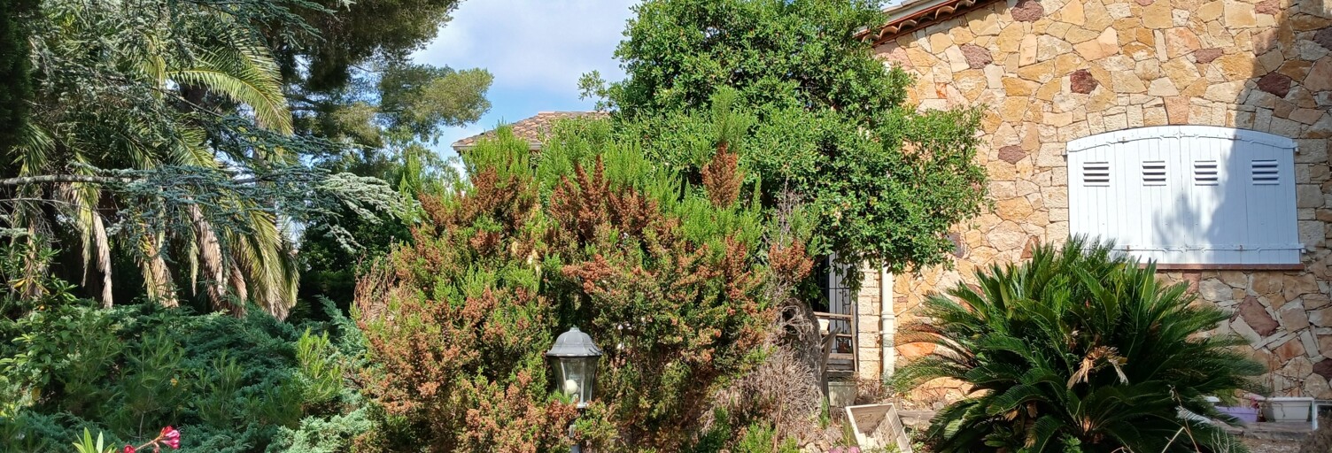 Maison 5 Pièces 158 m² à vendre à Fréjus (83370)