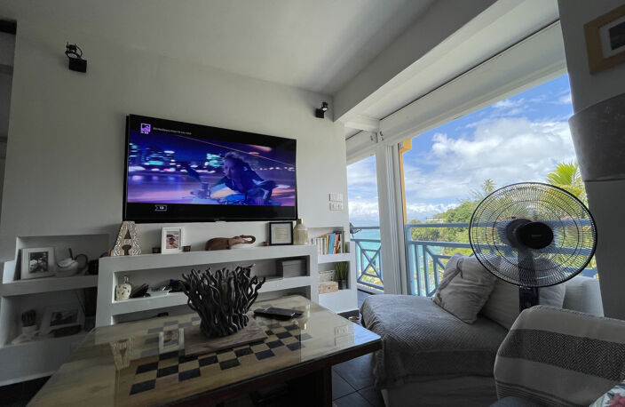 MAGNIFIQUE APPARTEMENT T3 MEUBLE GOSIER AVEC PISCINE ET VUE — photo 4