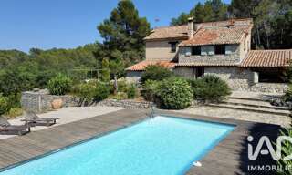 Maison 9 Pièces 200 m² à vendre à Tourrettes (83440)