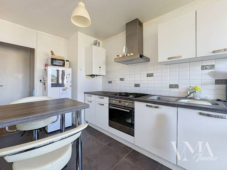 APPARTEMENT T2/T3   SAINT-ÉTIENNE   RUE PAUL RONIN — photo 1