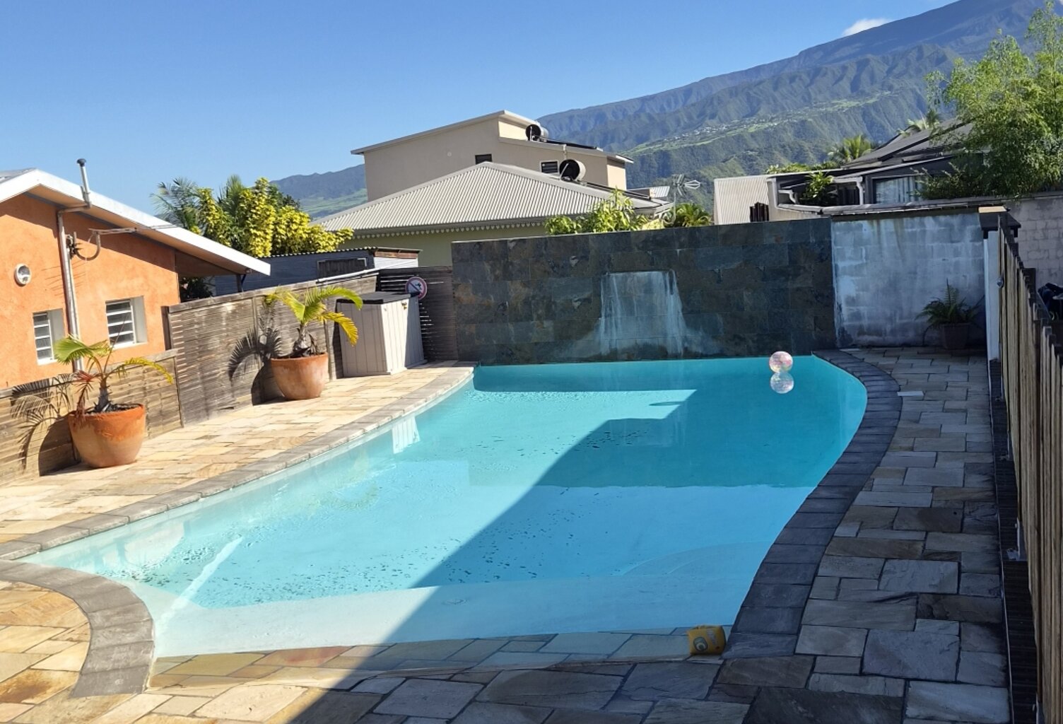 Vente Maison/villa 11 pièces — photo 1