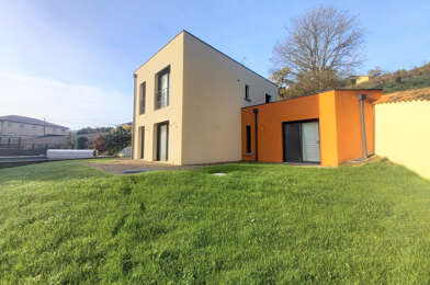 Maison 5 pièces 1990 €