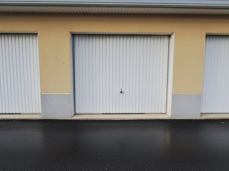 Vente Garage 17 m&sup2; — photo 1