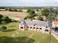 Vente Château 11 pièces — photo 3
