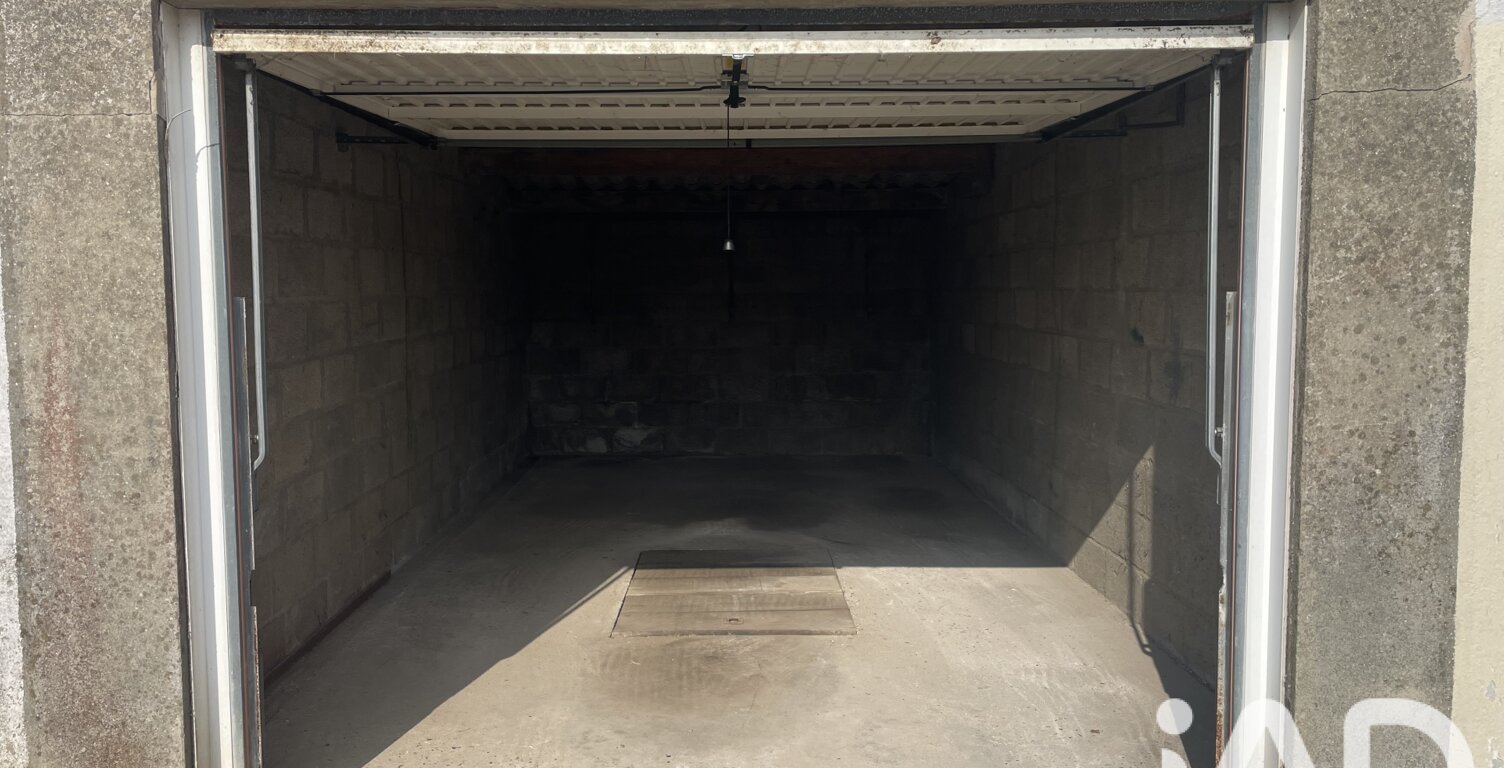 Vente Garage 19 m&sup2; — photo 1