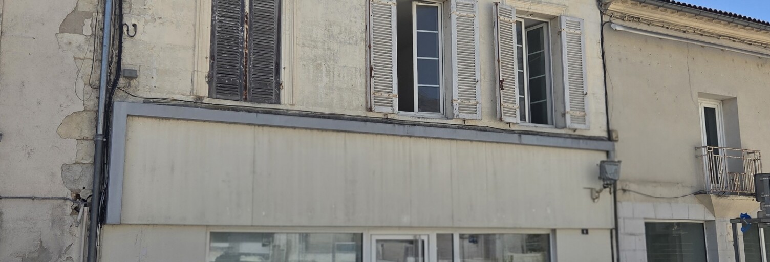 Immeuble  130 m² à vendre à Montguyon (17270)