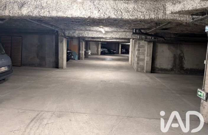 Vente Parking 15 m&sup2; — photo 2