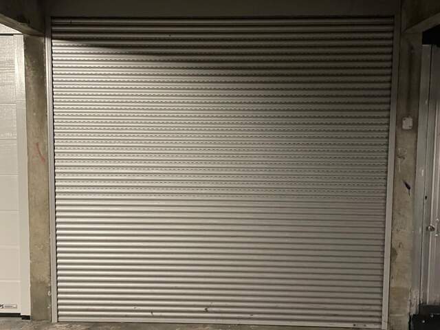 Vente Garage 13 m&sup2; — photo du bien
