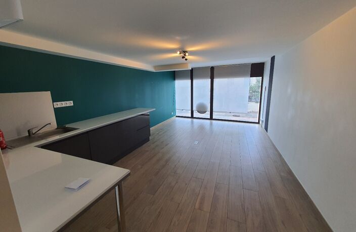 Bureau — photo 2