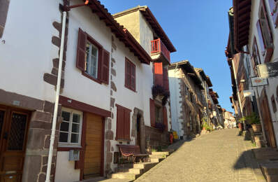 APPARTEMENT T4 EN TRIPLEX AU CENTRE DE SAINT-JEAN-PIED-DE-PORT — photo du bien