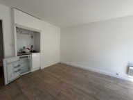 A LOUER LE MANS CENTRE-VILLE STUDIO AVEC BALCON — photo 3