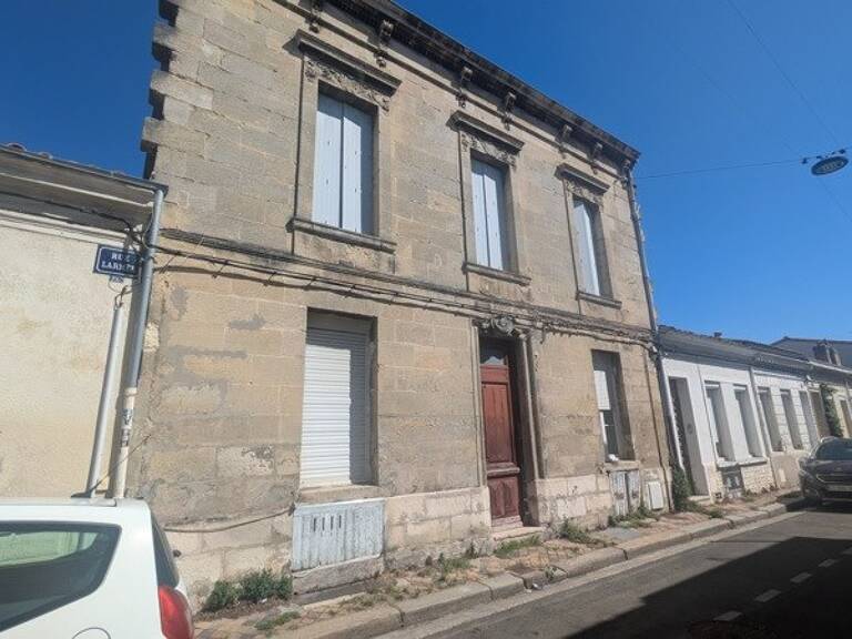Maison en pierre de 3 pièces principales — photo 1